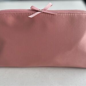MAC - Elegant Dusty Rose Cosmetic bag